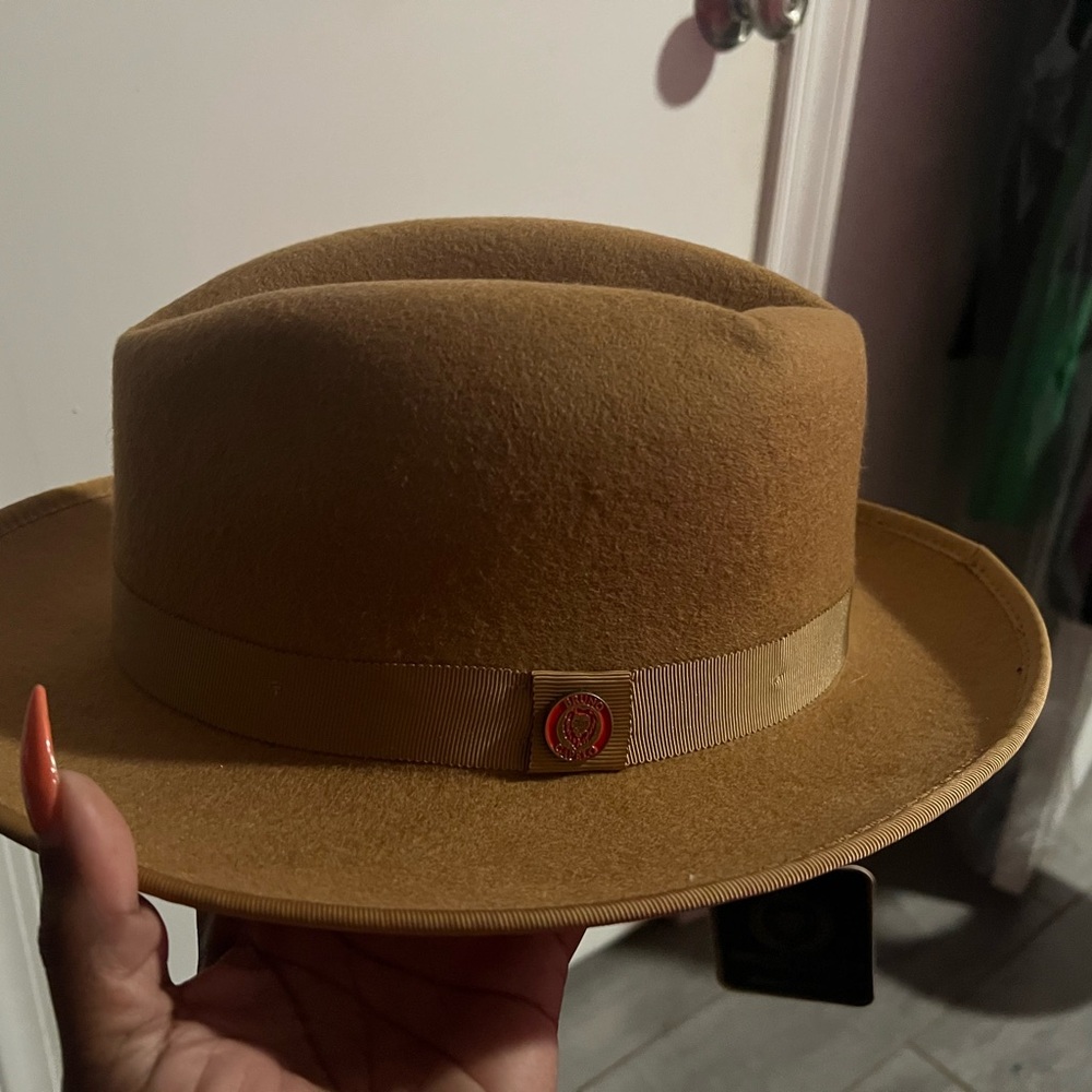 Stylish Tan Bruno Capelo Fedora Hat